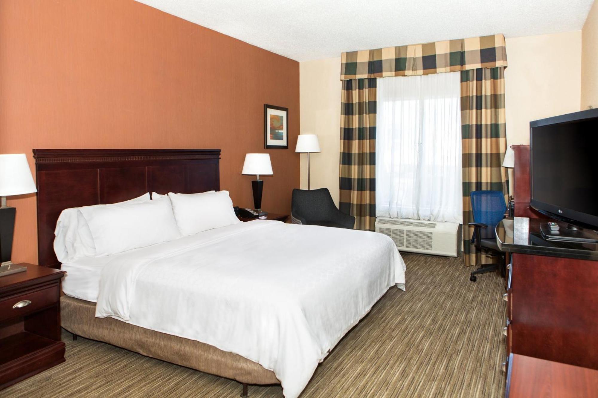 Express & By Ihg By Ihg Hotel