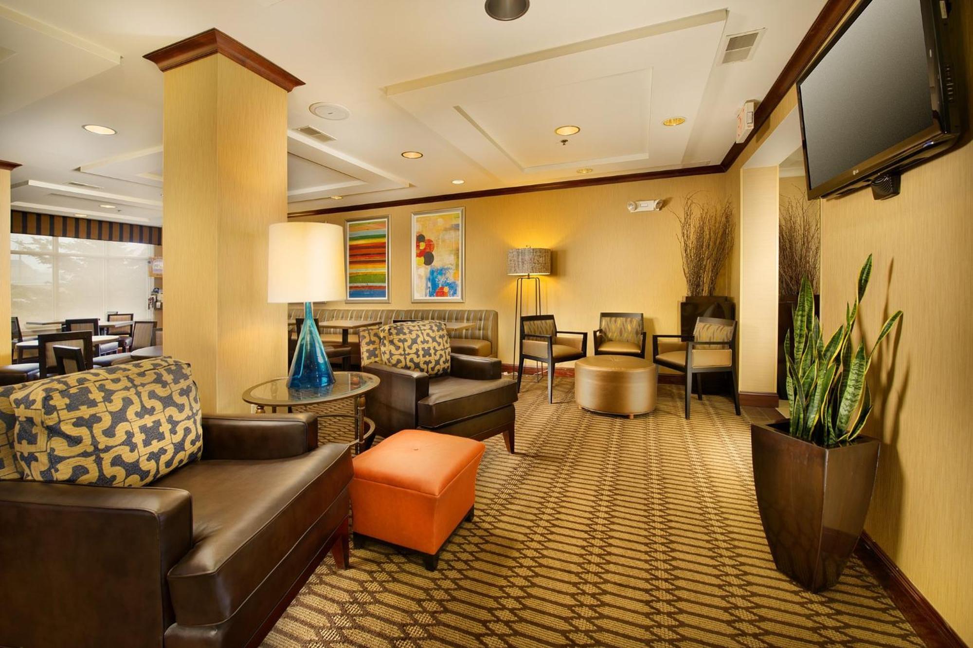 Express & By Ihg By Ihg Hotel